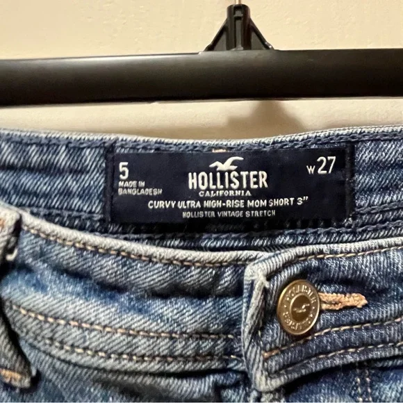 Hollister Women's Blue Denim Shorts with White Embroidered Butterflies, Waist 27 - Picture 4 of 11